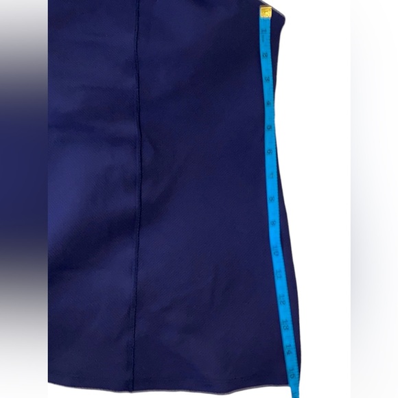 Athleta navy blue tank top with build in bra - Picture 6 of 7